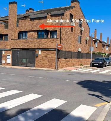 Meco Apartment | Alojamiento independiente dentro de chalet 3er piso