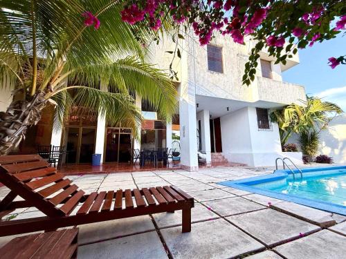 Colonia Campestre House | Alojamiento para 3 con alberca en Merida