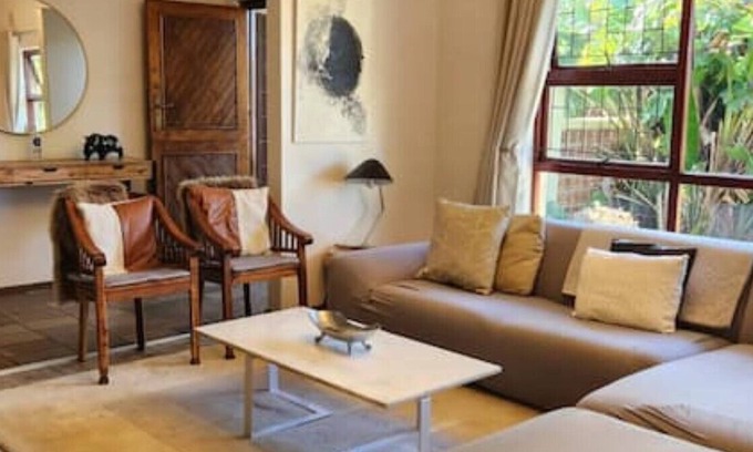 La Rochelle Villa | Aloma Holiday Home
