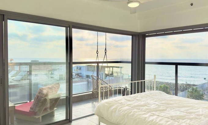 Haifa Apartment | Alona’s Apartments sea & sunset