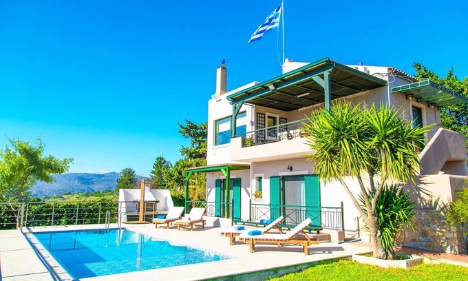 Kaina Villa | Aloni Villa - Three Bedroom Villa, Sleeps 6