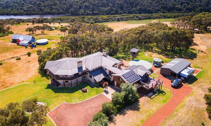 Margaret River House | Alouarn Holiday Home