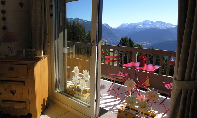 Bisanne 1500 Apartment | Alpages de Bisanne, Luxuary apartment with magnificient view of the surrounding mountains, heated indoor swimming-pool.