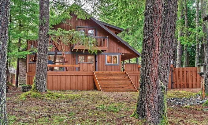 Enumclaw Ski Chalet | Alpen Bliss Chalet