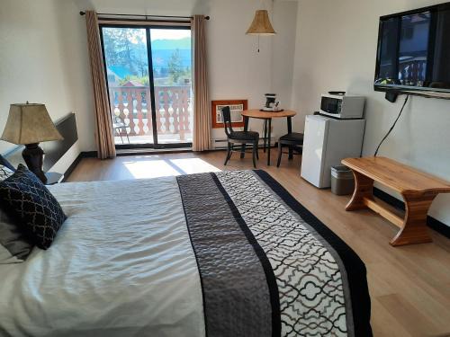 East Kootenay Apartment | Alpen Motel