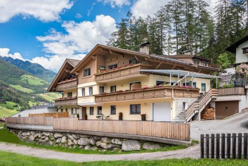 San Giovanni Apartment | AlpenChalet Niederkofler