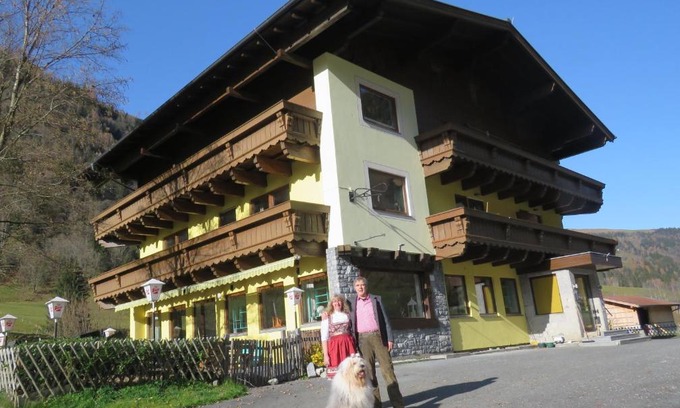 Uttendorf Apartment | Alpenhaus Denver