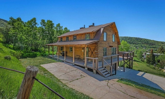 Steamboat Springs House | Alpenhaus Lodge w/Deck, Spa & Panoramic Views 1028