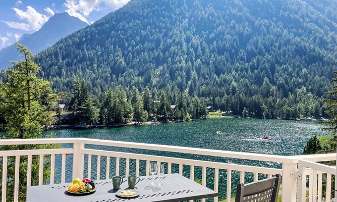 Champex-Lac Apartment | Alpes et Lac 14 by Interhome