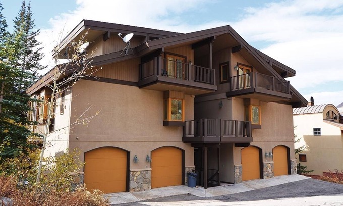 Salt Lake Mountain Resorts Condo | Alpine Creek #4 by Cottonwood Lodging