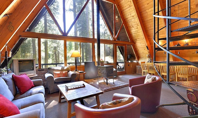 Alpine Meadows Cabin | Alpine Meadows Cabin in the Woods