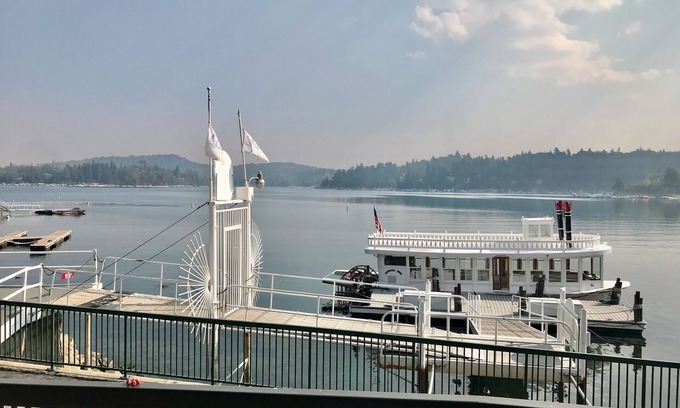 Twin Peaks Ski Chalet | Alpine Mountain Chalet