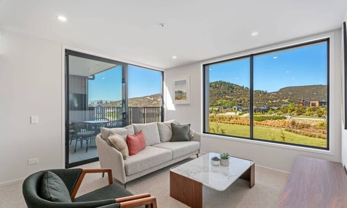 Wanaka Apartment | Alpine Serenity Summa