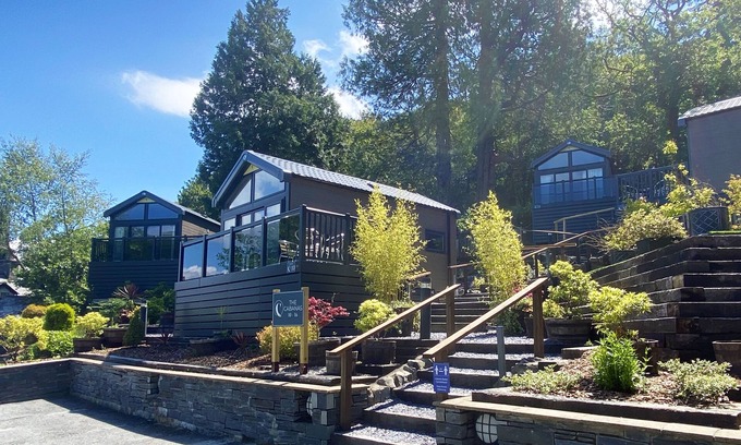 Penrhyndeudraeth Cabin | Alpine Style Cabin Suites