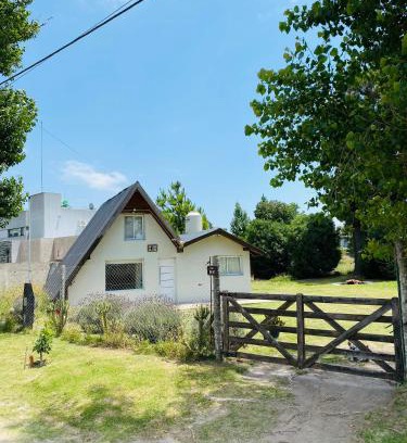 Necochea House | Alquiler Temporario Necochea Casa Villa Florida