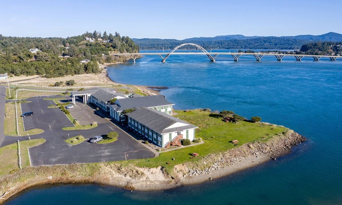 Bayshore Resort | Alsi Resort