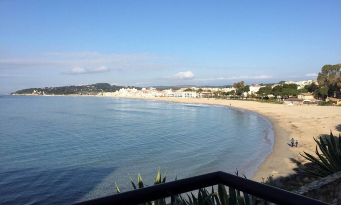 Altafulla House | Altafulla Beach House in Costa Dorada, Tarragona for 8 people Air Conditioning