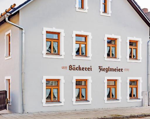 Oberdolling Apartment | Alte Bäckerei Zieglmeier - Wohnen auf Zeit