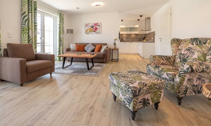 Lauterbach Apartment | Alte Fischfabrik InselGlück - Old fish factory Lauterbach InselGlück