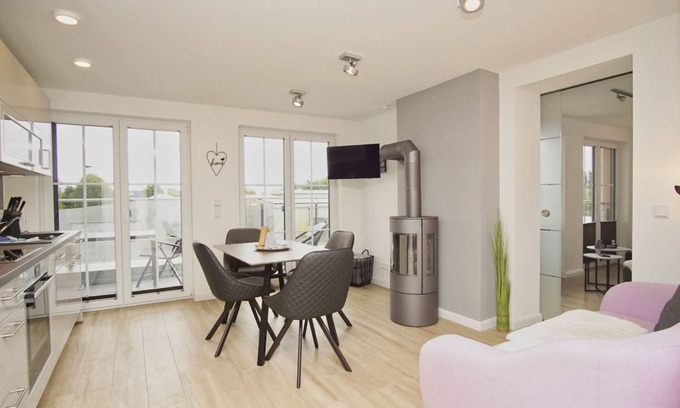 Lauterbach Apartment | Alte Fischfabrik Lauterbach Penthousewohnung Nr. 13 Glücksmomente - Alte Fischfabrik