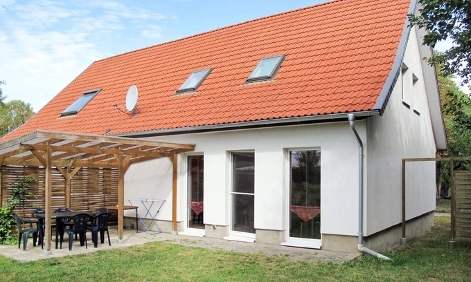 Neu Poserin House | Alte Schmiede by Interhome