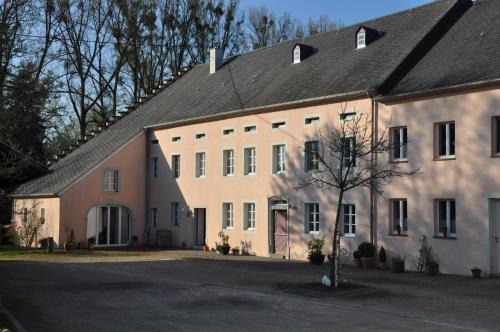 Messerich Apartment | Alte Schmiede in denkmalgeschützter Hofanlage