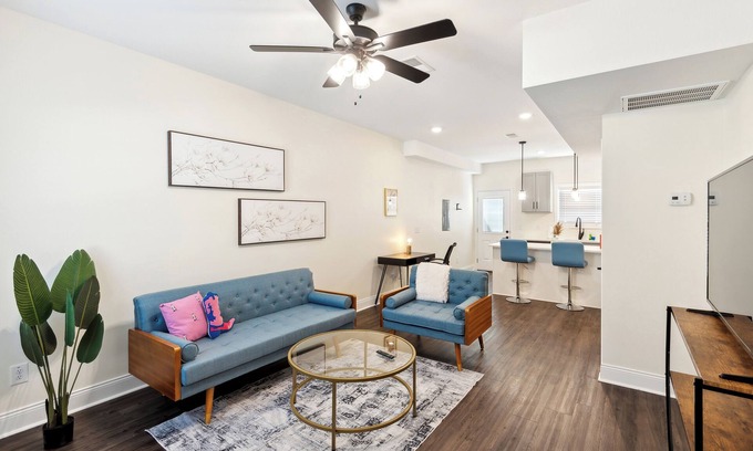 Clarksville Apartment | Alto N2 I Peaceful & Spacious Retreat I Gym