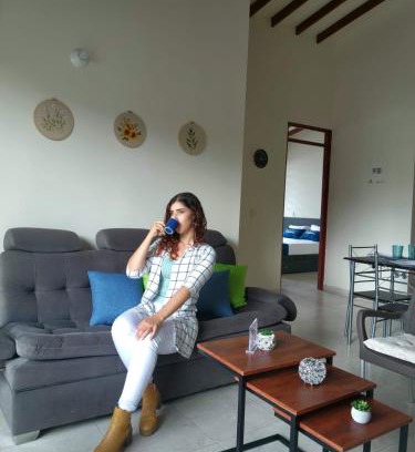 Cartago Apartment | Altos de tambora, Apto Festón