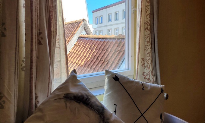 Old Town Apartment | Altstadthaus Stralsund - Apartment 5 - Klabautermanns deck starboard (DG)