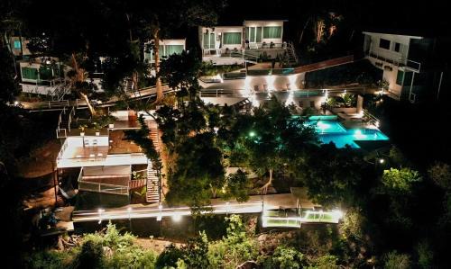 Kampung Pasir Hantu Resort | Alunan Resort