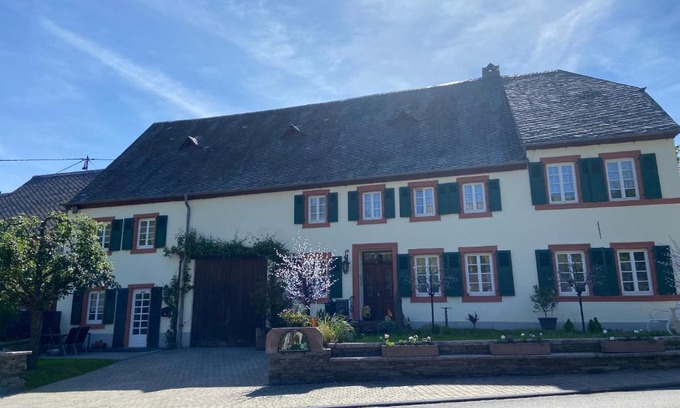 Burgen Apartment | Am alten Winzerhof