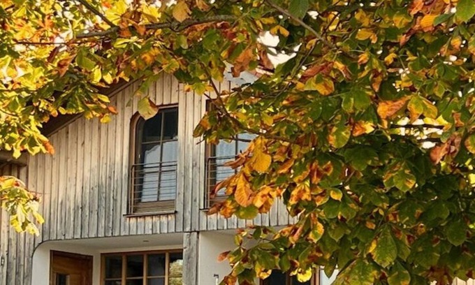 Traunreut House | "Am Weiher" Comfortable holiday residence