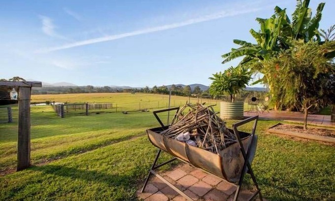 Rollands Plains Cottage | Amani Farm Bed and Breakfast