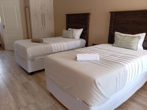 Klerksdorp House | AMANI PALMS GUEST HOUSE
