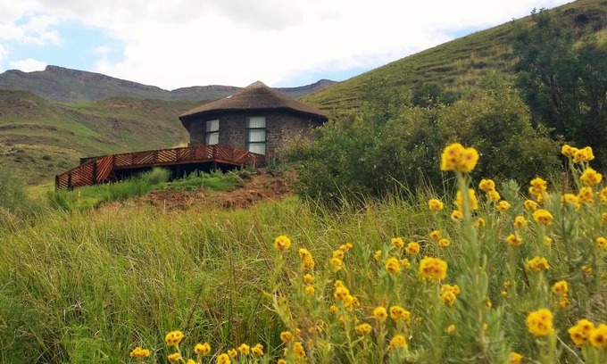 Rhodes Ski Chalet | Amanzi Empilo Bungalow