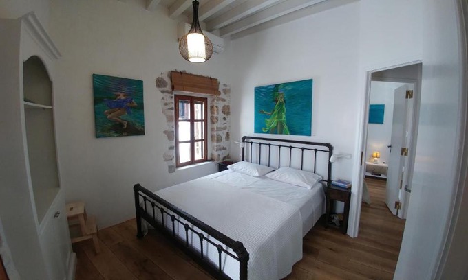 Mandraki House | Amaranti House n Art