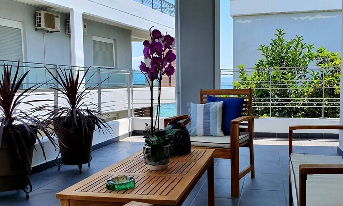 Nees Pagases Villa | Amare Luxury Living