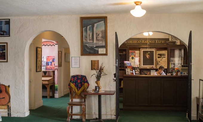 Death Valley Junction Hotel | Amargosa Opera House & Hotel