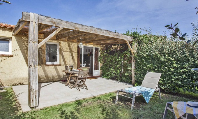 Calvi Villa | Amarylis à Calvi : location 2 pers. avec clim, jardin, piscine et barbecue