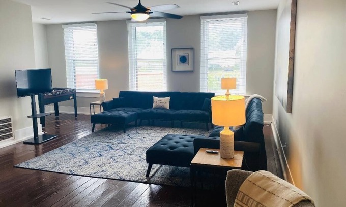 Jonesborough Apartment | Amazing 1 Bedroom Apartment, Downtown Jonesborough