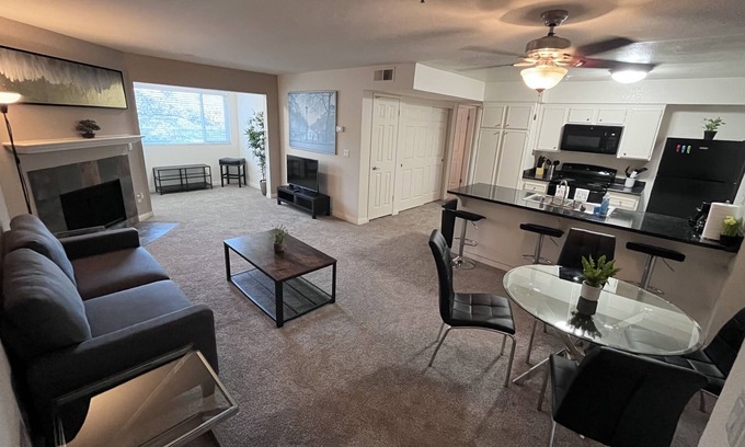 Cardiff-by-the-Sea Apartment | Amazing 2 Bed by the Beach, Cardiff