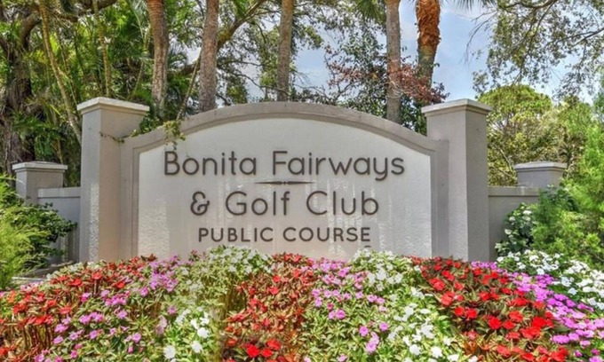 Bonita Springs Condo | AMAZING 2 Bedroom/2 full baths + Den in a resort like community