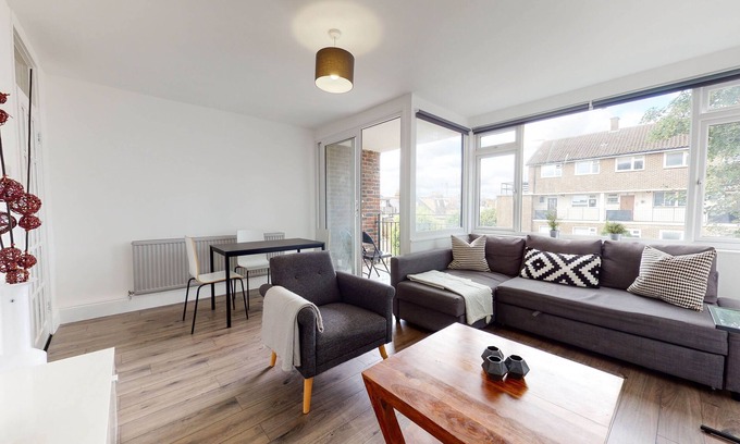 Munster Apartment | Amazing 3 Bedroom Flat - 4mins to tube station