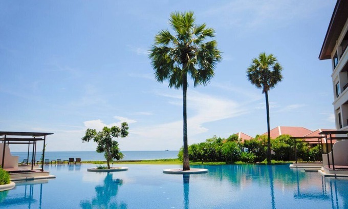 Pak Nam Pran Condo | Amazing 5 Bedroom Condo on the Beach SP