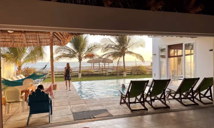 Playa San Diego Villa | Amazing 6 bedroom Ocean Front Retreat with Open-Air Design