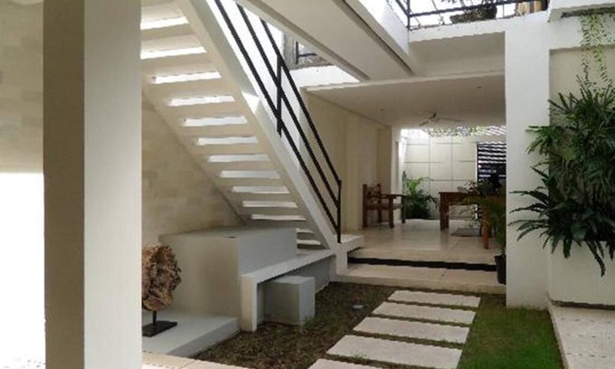 Legian City-Centre House | Amazing 8 BR at Legian Near Beach