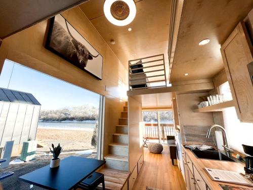 Pear Park House | Amazing Airstream in Grand Junction for Unforgettable Family Glamping Getaways in Colorado