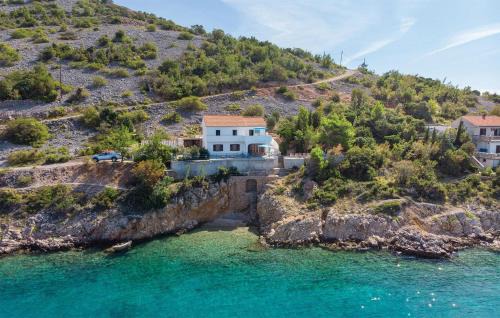 Jablanac Apartment | Amazing Apartment In Jablanac
