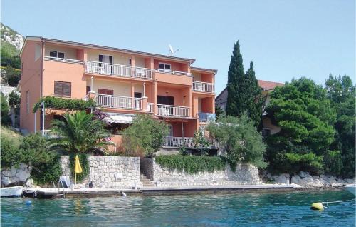 Klek Apartment | Amazing Apartment In Klek With Wifi