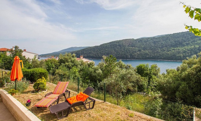 Duga Luka Apartment | Amazing apartment in Labin with kitchen